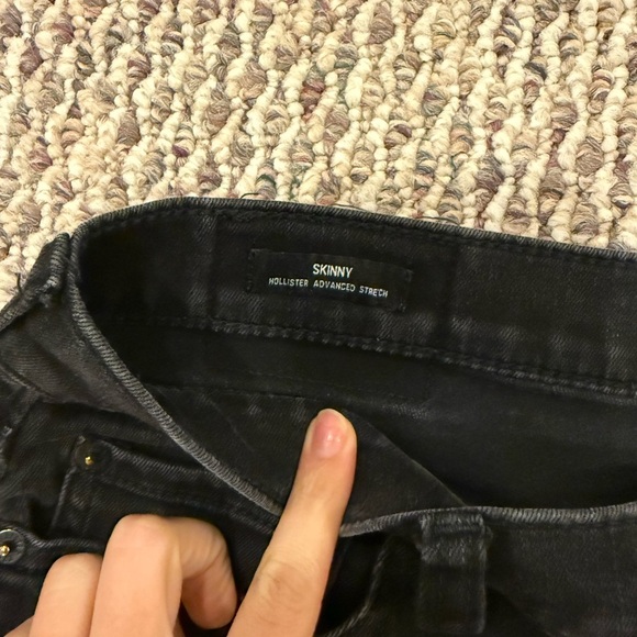 Hollister Men's Dark Jeans - Picture 3 of 4